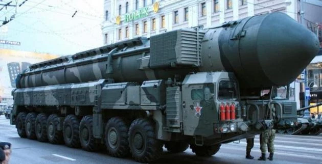 RS-28 Sarmat: Τρόμος στη Δύση από το πυρηνικό υπερόπλο της Ρωσίας (βίντεο)